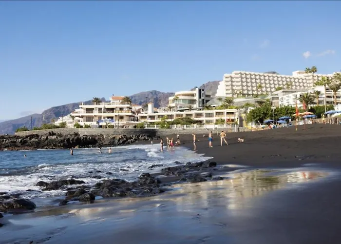 Gigantes,luxury Aircon, Views And Pools