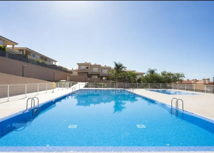 Gigantes,luxury Aircon, Views And Pools *