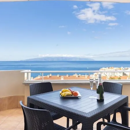 Gigantes,luxury Aircon, Views And Pools Lägenhet