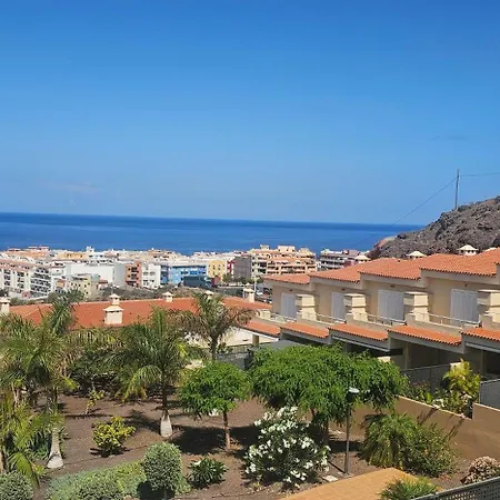 Gigantes,luxury Aircon, Views And Pools Lägenhet