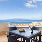 Gigantes,luxury Aircon, Views And Pools Lägenhet