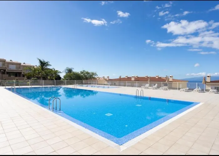 Апартаменты Gigantes,luxury Aircon, Views And Pools